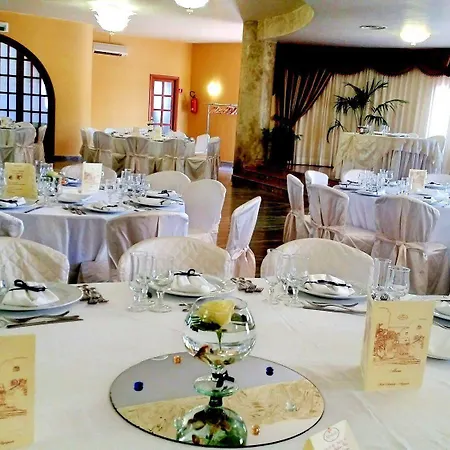 Hotel Akrabello 3*