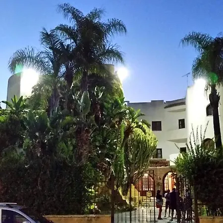 Ξενοδοχείο Akrabello 3*