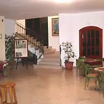 Ξενοδοχείο Akrabello 3*