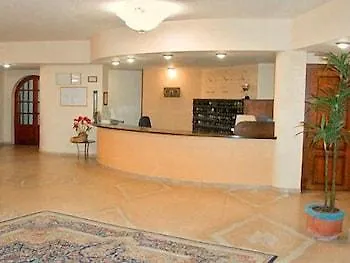 Hotel Akrabello 3*
