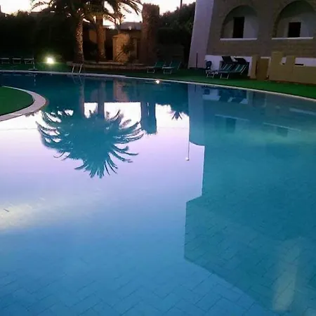 Akrabello فندق