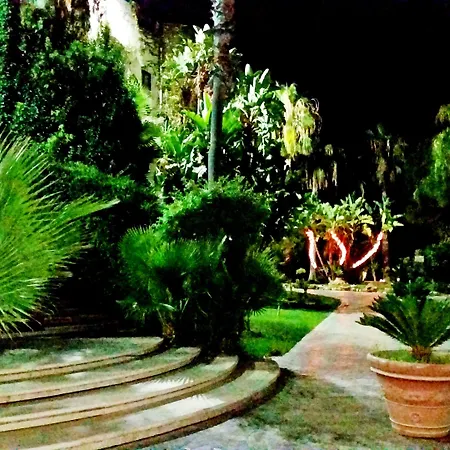 Akrabello 3*