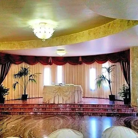 Akrabello 3*
