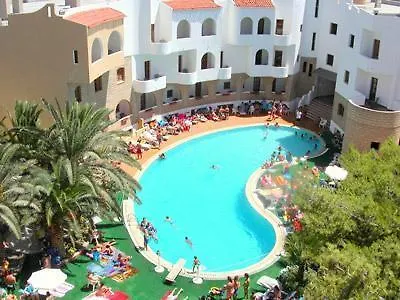 Akrabello فندق 3*