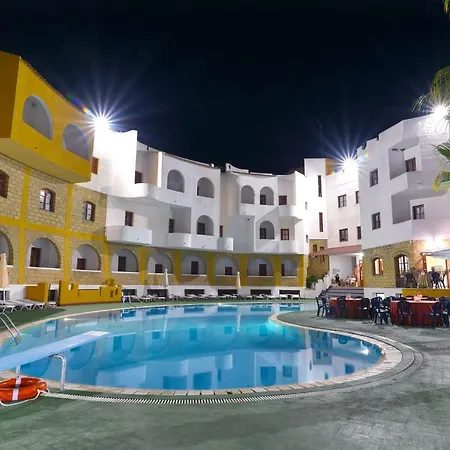 فندق Akrabello